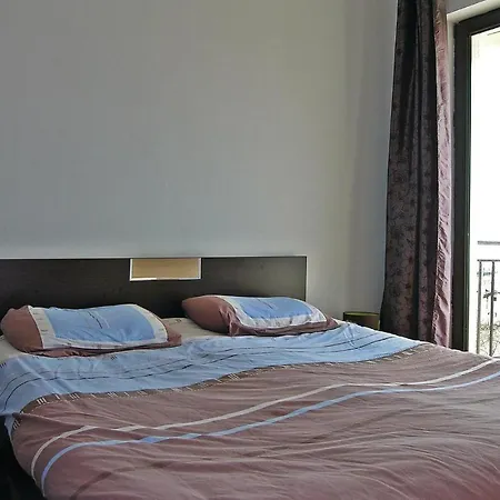 Ваканционна къща Holiday Nessebar Rodopi Str. Кошарица